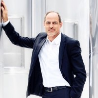 Andreas Schneider Email