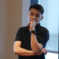 Gian Poblador Email