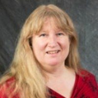 Beth Mouratidis Email