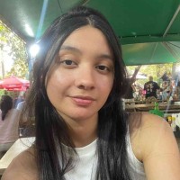 Farma Júnior Employee Nayara Barros's profile photo