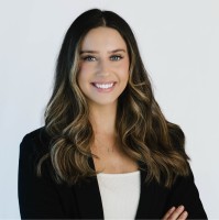 Edina Realty Employee Julia Running's profile photo