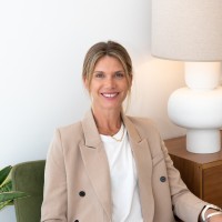 Anna Hanson Email & Phone Number