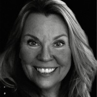 Anita Moe Email & Phone Number