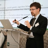 National University of Singapore Employee Denis Tkachenko's profile photo