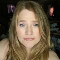 Amanda Blanchet Email