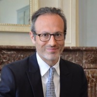 Email e telefono di Michael Hirsch