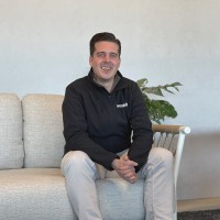 Cas Broeren Email