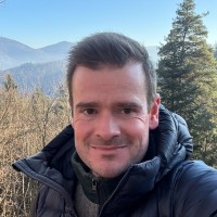 Holger Armbruster Email