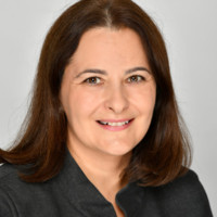 OpenClassrooms Employee Carina Ferreira's profile photo