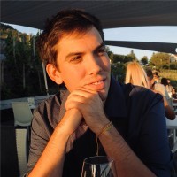 Dávid Sutta Email