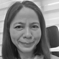 Queenie Ramos Email