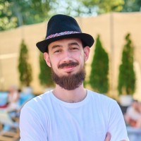 Roman Vavrynkevych Email
