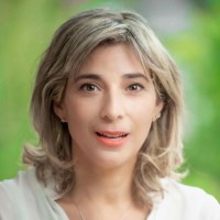 Spring Ventures Employee Dana Winkler's profile photo