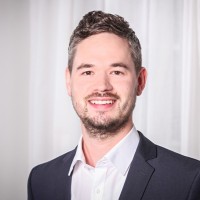 Tobias Lüdiger Email