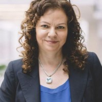 E-mail e número de telefone de Alexandra Dagg