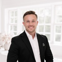 Douglas Elliman Real Estate Employee Richard Drury's profile photo