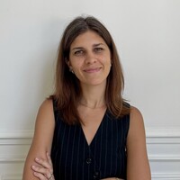 Justine Rebours Email