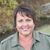 HUFF Realty Employee Sandy Hodge's profile photo