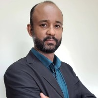 Rafael Simões Email