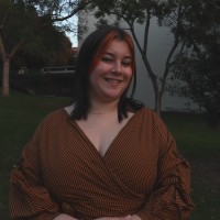 826LA Employee Ariadne Makridakis's profile photo