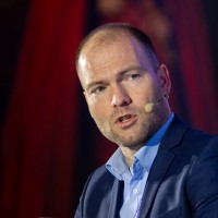 Julian Röpcke Email & Phone Number