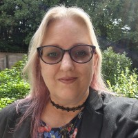Maxine Pringle Email