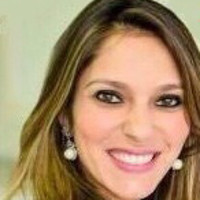 União Química Farmacêutica Nacional Employee Nayara Eid's profile photo