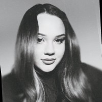 Mend Studio Employee Adēla Tesnow's profile photo