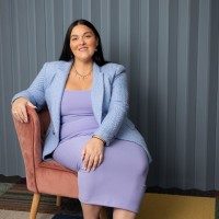 Lola Nicolouleas Email & Phone Number