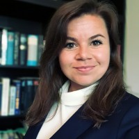 Lara V. Email