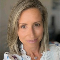 Home Genius Exteriors Employee Cara Reilkoff's profile photo