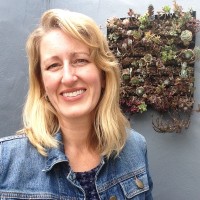 Mia Waller Email & Phone Number