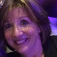 looking for new opporunity Employee Terri Paradise's profile photo