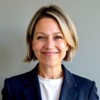 Slingwave Employee Amy McCarty's profile photo