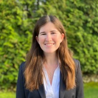 Julia Berdzik Email