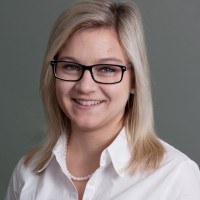 Sandra Strauß Email