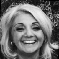 Network Executive Employee Lili H's profile photo