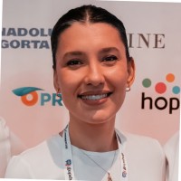 Connexease Employee Esra Derici's profile photo
