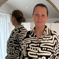 Vicky Phillips Email & Phone Number