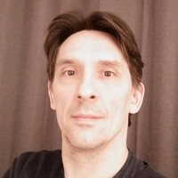 Dayvid van Parijs Email