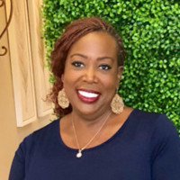 Invenergy Employee Lynda Beasley's profile photo