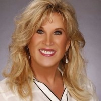 RE/MAX Dallas Suburbs Employee Bryn Efseroff's profile photo