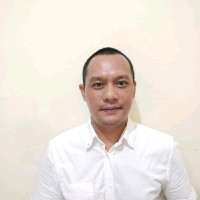 MobileCom Employee Reri Munanda's profile photo