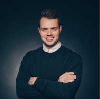 Cedric Jakobi Email