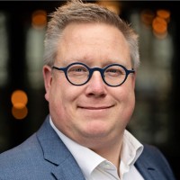 Roel van Den Broek Email