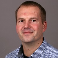 Ulrik Petersen Email