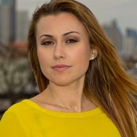 The Authors Guild Employee Violet st. Karl's profile photo