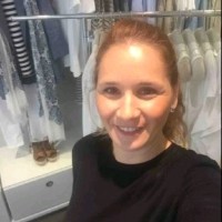 Yeliz E. Email
