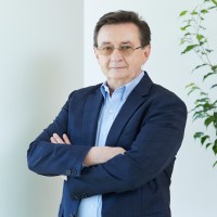 DYNAMIC US INC. Employee Christopher Haschek's profile photo