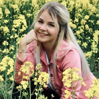 Laura Stöber Email